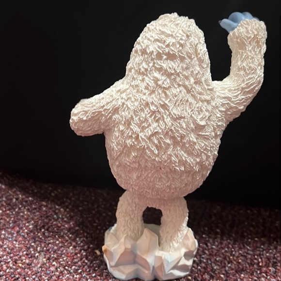 Rudolph Collectible Bumbles the Abominable Snowman
Bobblehead Christmas decor - Picture 2 of 2